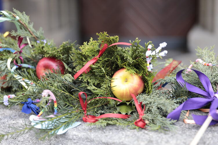 Palmsträussli binden zu Palmsonntag