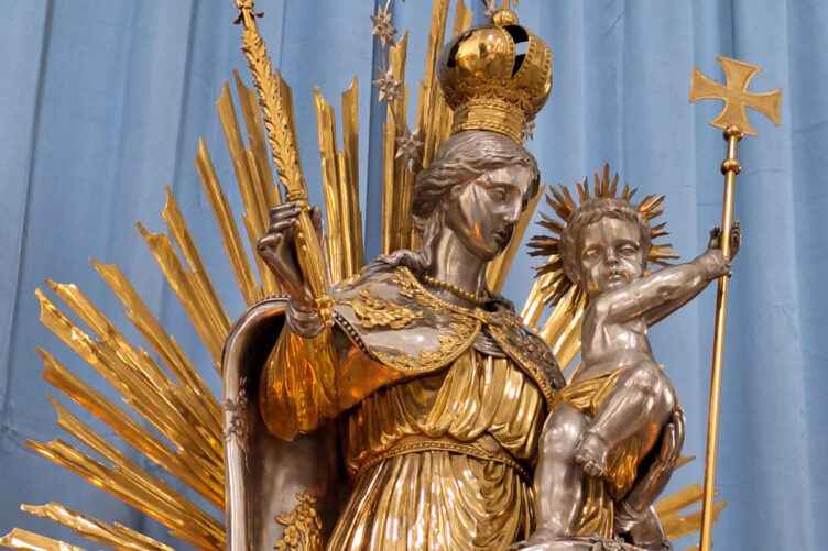 Maiandacht «Maria, Königin des Friedens»