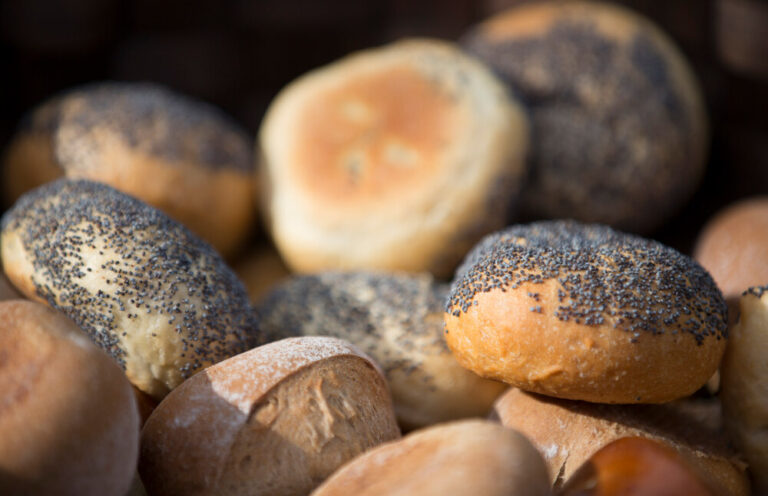 Brotsegnung
zum Agatha-Tag