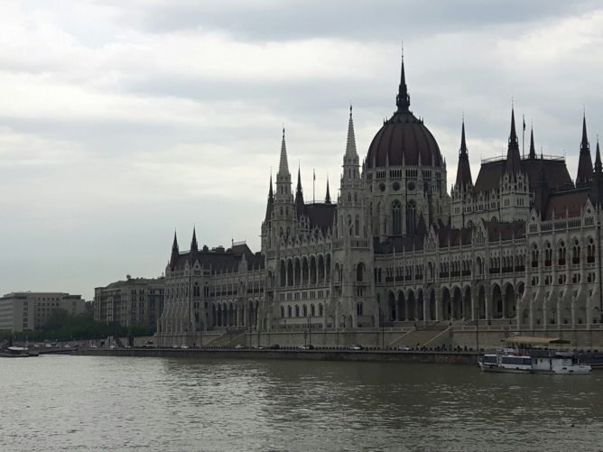 Pfarreireise - auf der Donau nach Wien, Budapest, Bukarest - täglich "live" dabei 2
