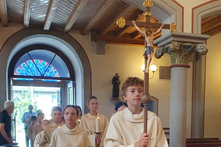 Willst auch du Ministrant werden?