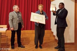 Eine Päpstliche Auszeichung für unsere Organistin