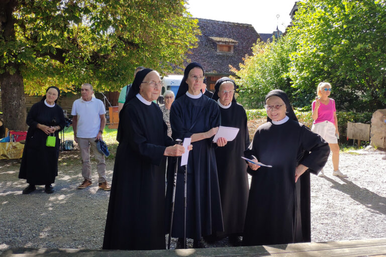 Schwestern des Klosters Fahr in einem Kinofilm